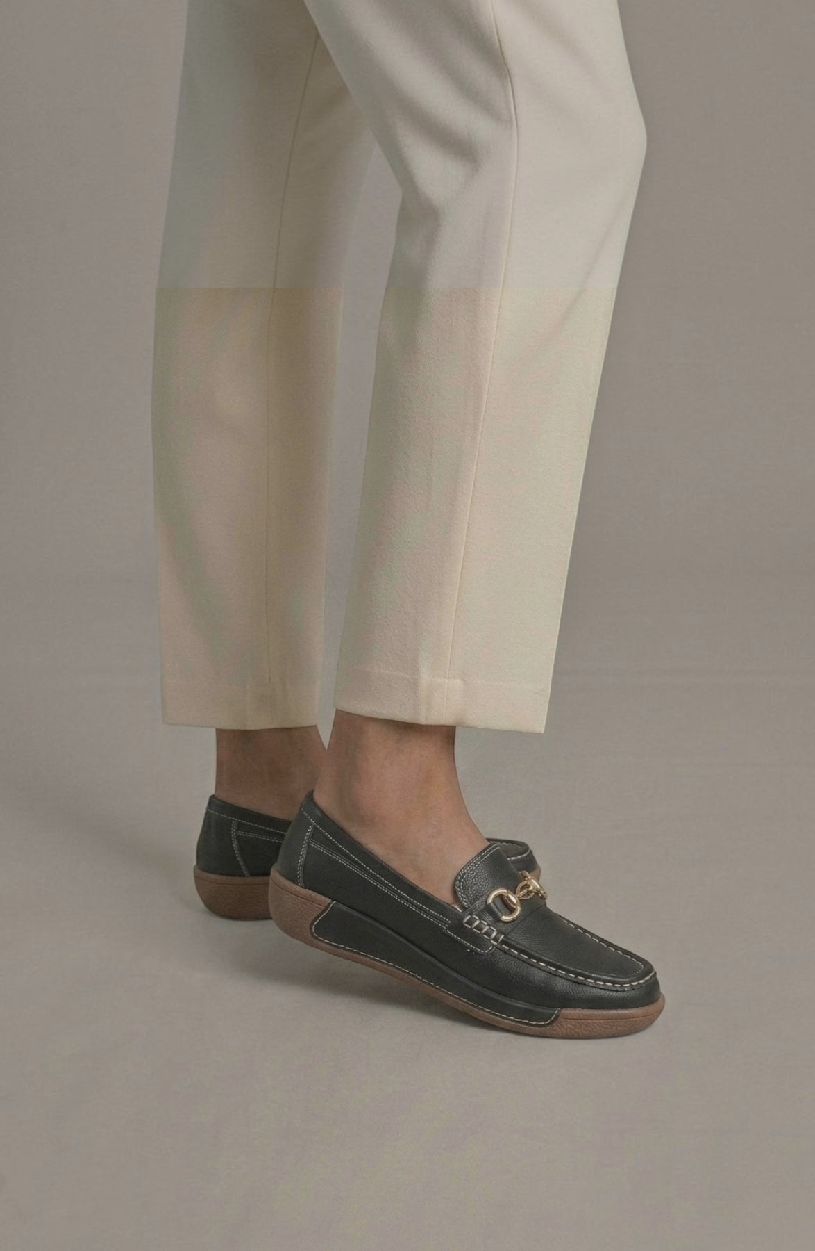 Dream Crest Loafer