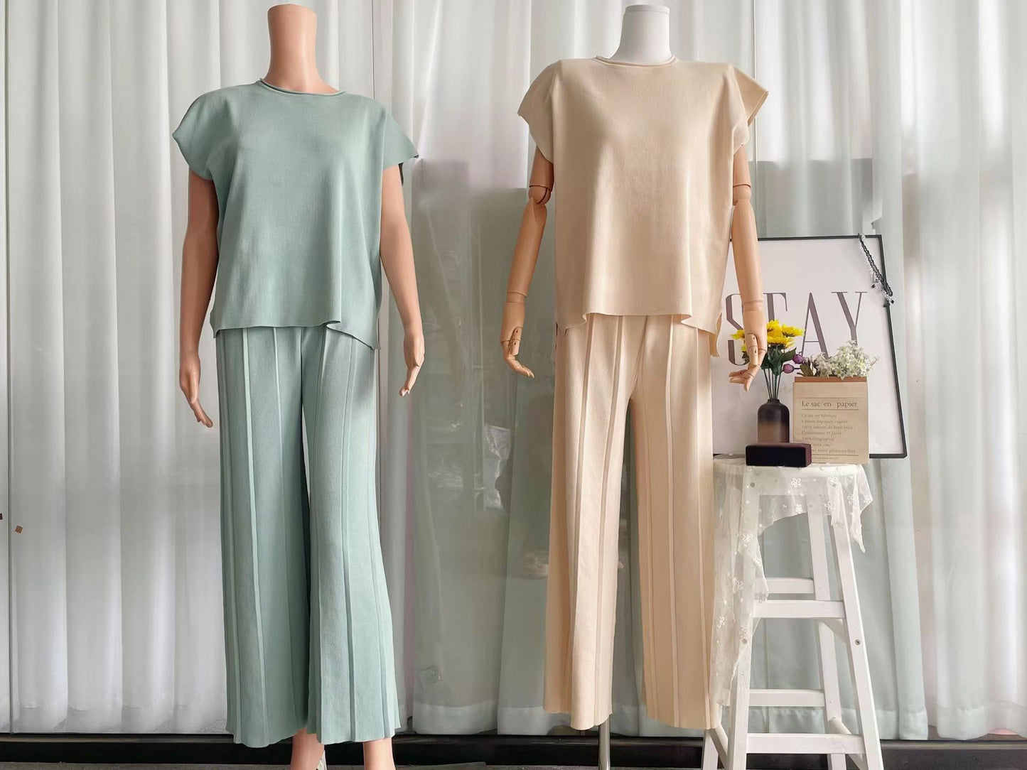 Korean chic temperament simple round neck loose bat sleeves sweater + high waist pleated casual wide leg pants suit