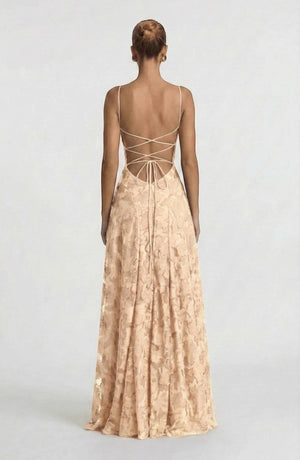 LORVENES sexy flowy bridal dress with delicate fabric and elegant design, perfect for a romantic wedding look.