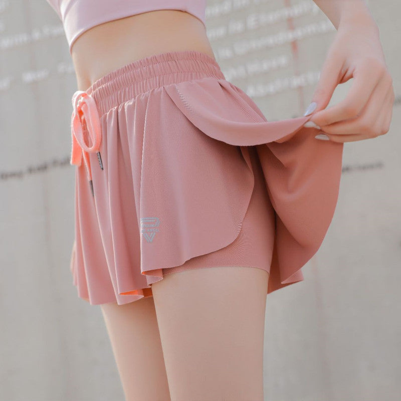 LORVENE Elegant Luxe skirt in soft fabric with a tailored fit and high waist, displayed on a mannequin.