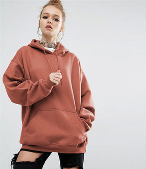 Minimalistischer Kapuzenpullover