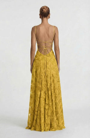 LORVENES sexy flowy bridal dress with elegant fabric and flowing silhouette, perfect for a wedding or special occasion.