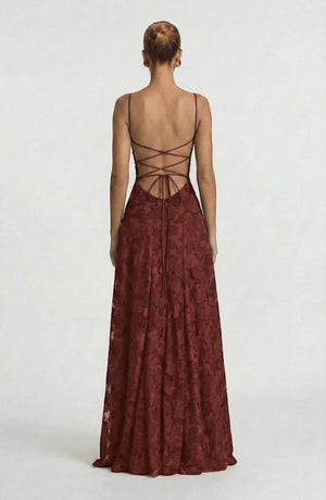 LORVENES sexy flowy bridal dress with delicate fabric and elegant design, perfect for a romantic wedding look.