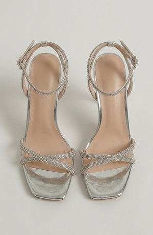 LORVENES rhinestone strap sandals with open toe design and block heel, featuring sparkling rhinestone embellishments for stylish wear. (600x920)