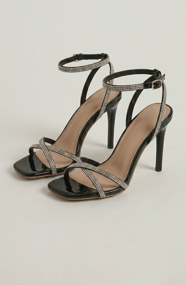 LORVENES rhinestone strap sandals with open toe and block heel, featuring sparkling rhinestone details for stylish summer wear. (600x920)