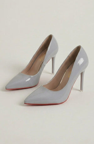 LORVENES Pure Essence heels featuring elegant design, pointed toes, and a sleek high-heeled silhouette on a neutral background. (600x920)