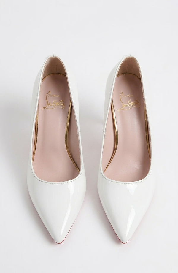 LORVENES Pure Essence heels featuring sleek design, pointed toes, and elegant stiletto heels in classic black leather. (600x920)