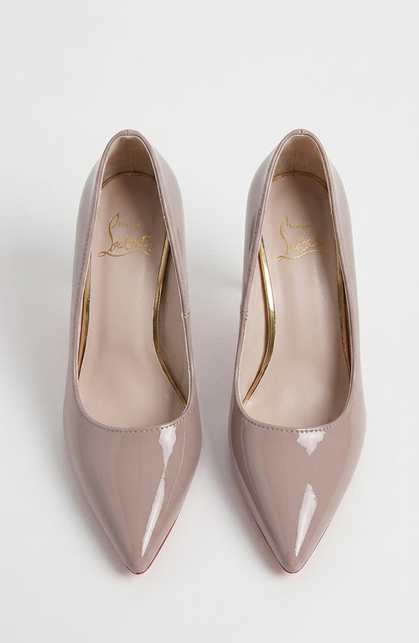 LORVENES Pure Essence heels featuring a sleek design with a pointed toe and stiletto heel, made of smooth leather. (600x920)