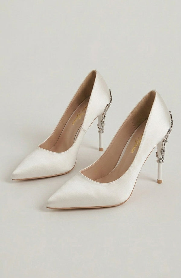 LORVENES Opal Muse heels featuring a sleek design with a pointed toe and elegant heel, perfect for stylish occasions. (600x920)