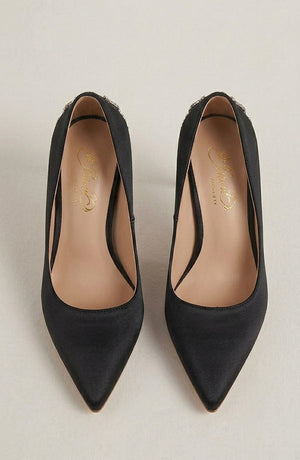 LORVENES Opal Muse heels featuring elegant design with a sleek silhouette and stylish heel for women. (600x920)