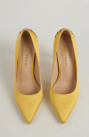 LORVENES Opal Muse Heels with open toe and ankle strap, featuring sleek design and stylish heel for elegant footwear. (600x920)