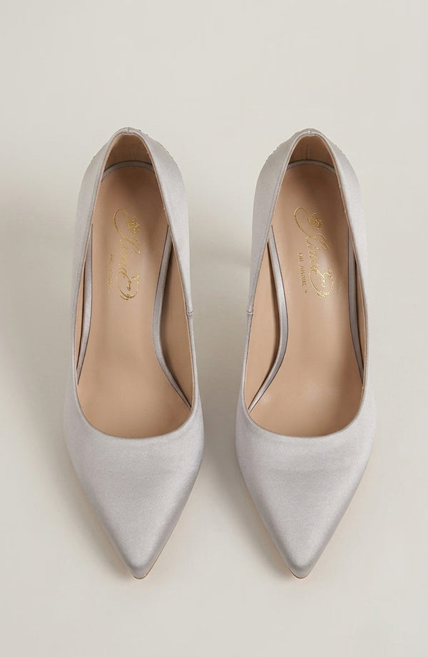 LORVENES Opal Muse heels featuring sleek black design with pointed toes and stiletto heels on a white background (600x920)
