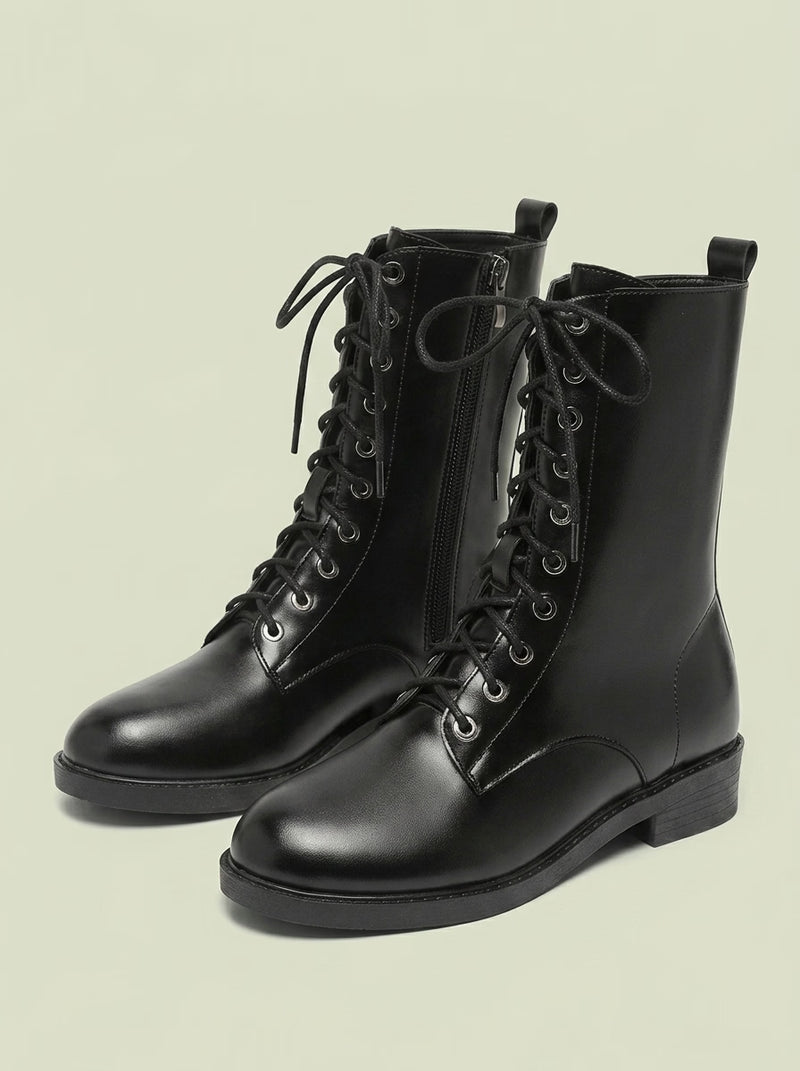 LORVENES classic military boots in dark brown leather with sturdy laces and rugged soles, designed for durability and style.