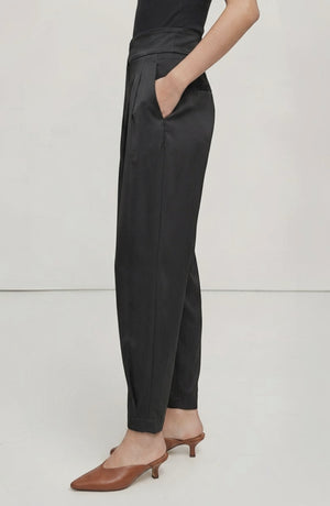 LORVENE Line Edge Pants shown from bottom right angle, featuring sleek design and tailored fit in a modern fashion style.