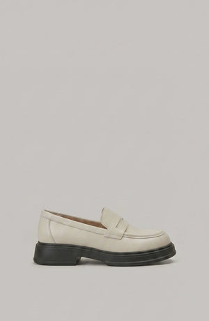 Calm Curve Loafers