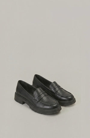 Calm Curve Loafers