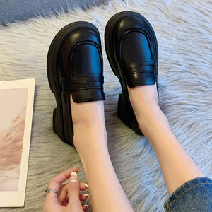 Calm Curve Loafers - LORVENES