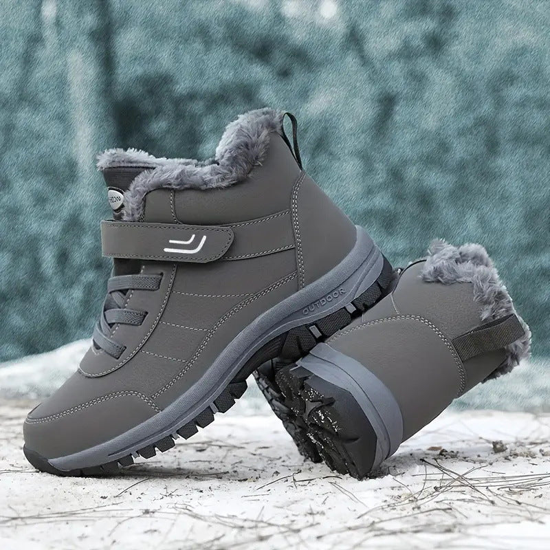 LORVENE Textured Snow Boots