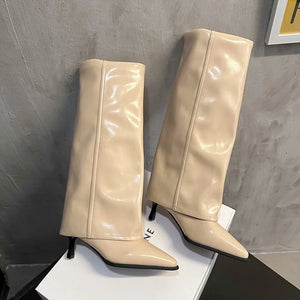 Eleganter Stiletto-Stiefel