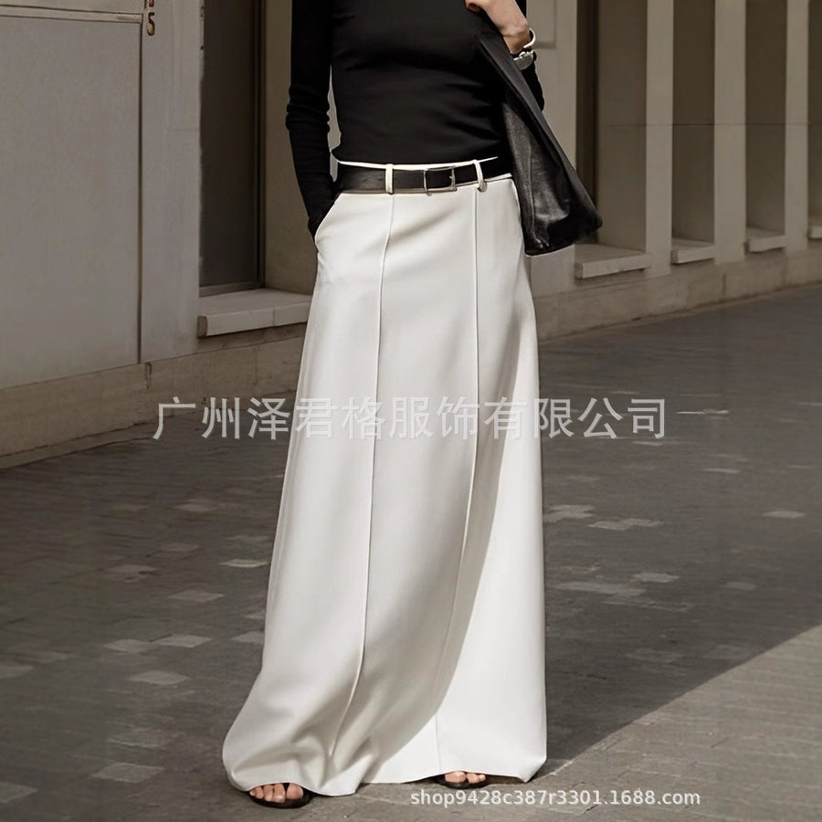 LORVENE Mode Grace skirt in soft fabric with a flowing design, shown in a full-length view on a model.