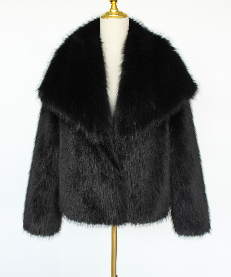 LORVENES faux fur coat for women, short woolen style in autumn and winter, featuring artificial fur for warmth and style.