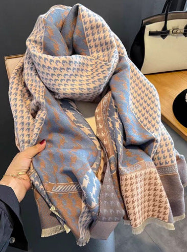 LORVENE Handcrafted Wool Shawl