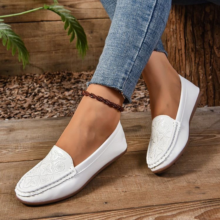 LORVENES Embroidered White Comfort Loafers