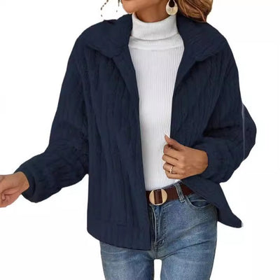 Klassische Strickjacke
