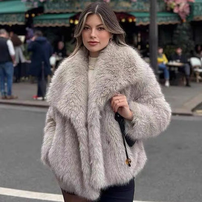 LORVENES faux fur women's short woolen coat in autumn and winter style, featuring artificial fur and a chic silhouette.