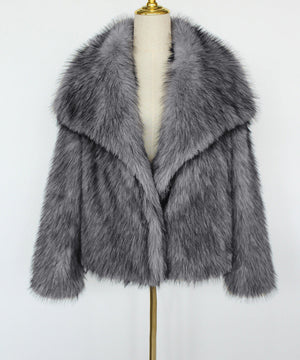 LORVENES women's faux fur coat, short woolen style for autumn and winter, with a plush artificial fur top and cozy design.