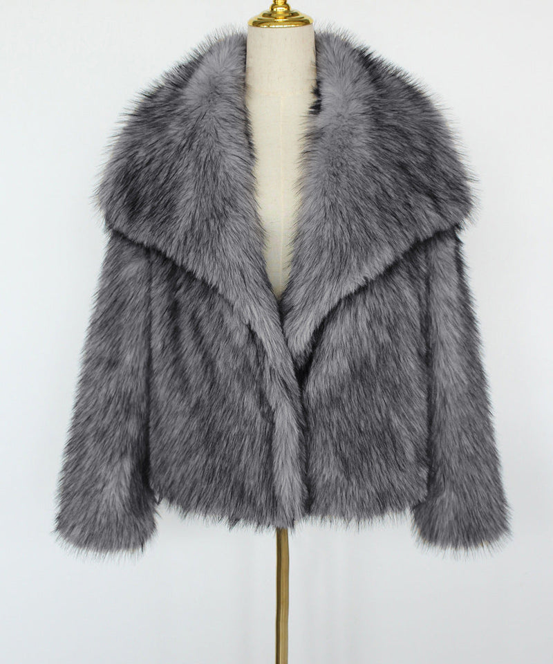 LORVENES women's faux fur coat, short woolen style for autumn and winter, with a plush artificial fur top and cozy design.