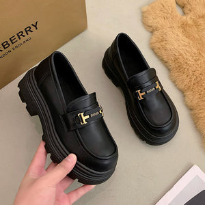 Velvet Line Loafers - LORVENES