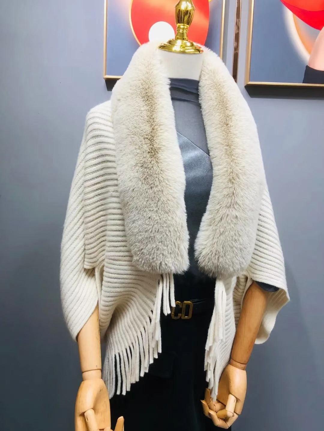 LORVENE Classic Wool Shawl