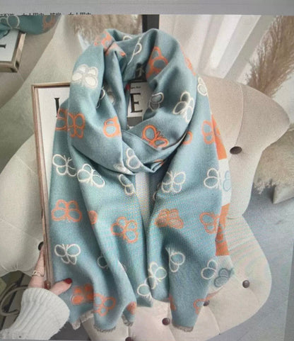 LORVENE Handcrafted Wool Shawl