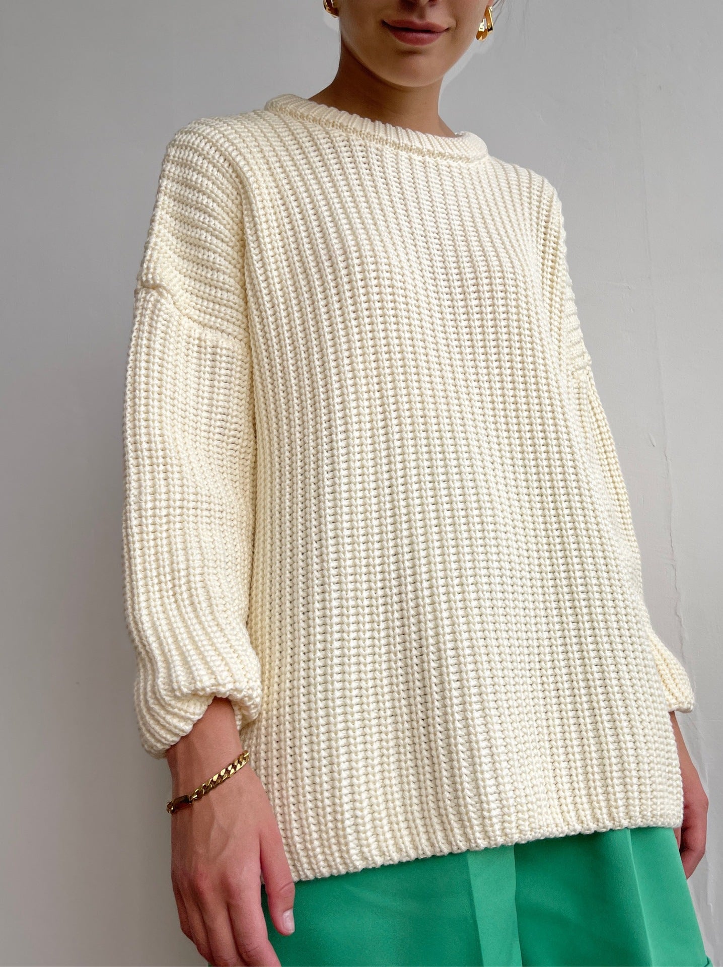 LORVENE Fine Rib Crew Sweater