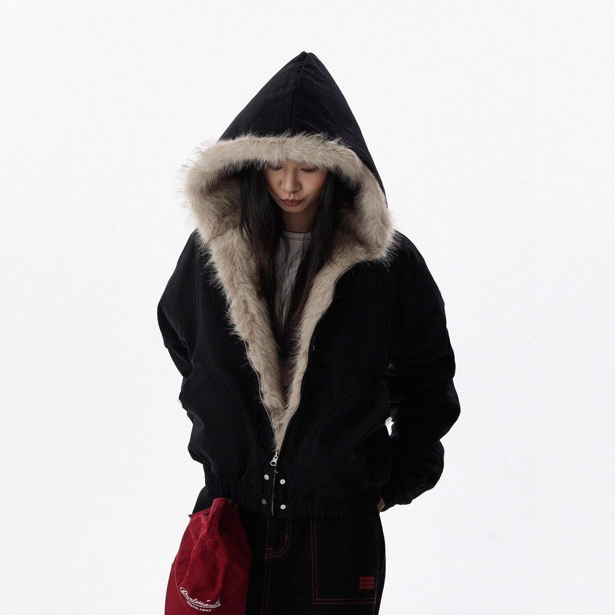 LORVENES Fur-Collar Hooded Puffer Jacket in black, featuring a fur collar, quilted design, and hood for warmth and style.