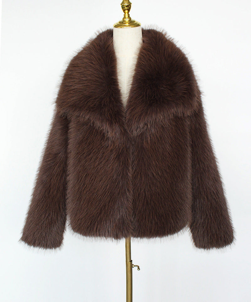 LORVENES women's faux fur coat featuring short woolen style for autumn and winter, stylish artificial fur top.