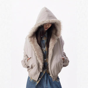 LORVENES fur-collar hooded puffer jacket with quilted design and front zipper, perfect for cold weather.