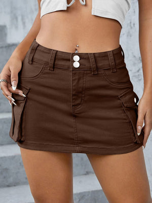 LORVENE Curve Edge Skirt in black, high-waisted with a sleek, fitted design shown on a model.
