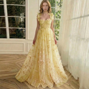 LORVENES elegant sleeveless maxi dress with flowing fabric and a fitted waist, perfect for formal or summer occasions.