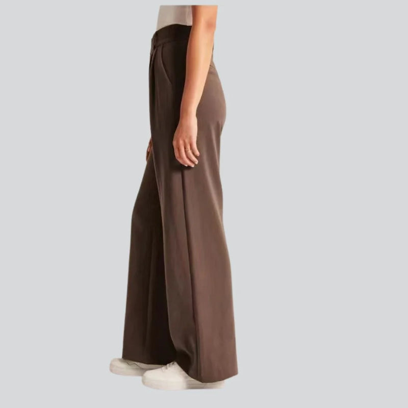 LORVENE Everyday Ease Pants in neutral fabric, relaxed fit with elastic waistband and side pockets, casual and comfortable for daily wear.