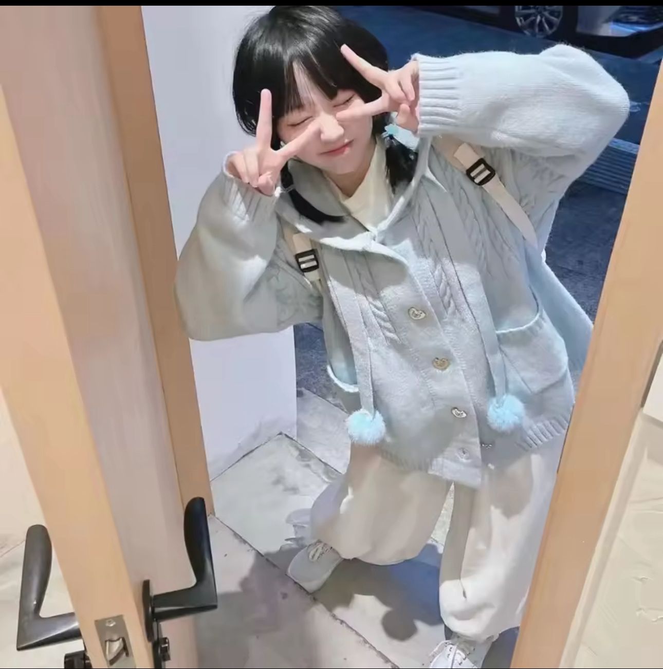 LORVENE Light Layer Knit Cardigan