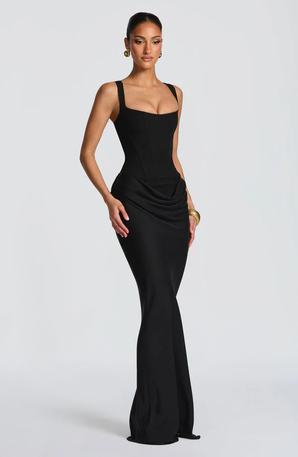 Black LORVENES halter bodycon maxi dress featuring a fitted silhouette and a stylish halter neckline.