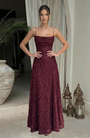 LORVENES sexy flowy evening dress with elegant fabric, fitted waist, and flowing skirt perfect for formal events and special occasions