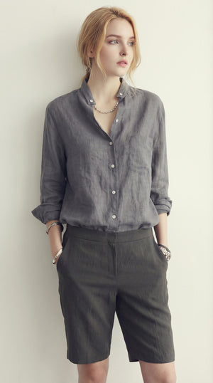 LORVENE classic button-up shirt in lightweight fabric, featuring a collar, long sleeves, and a tailored fit.
