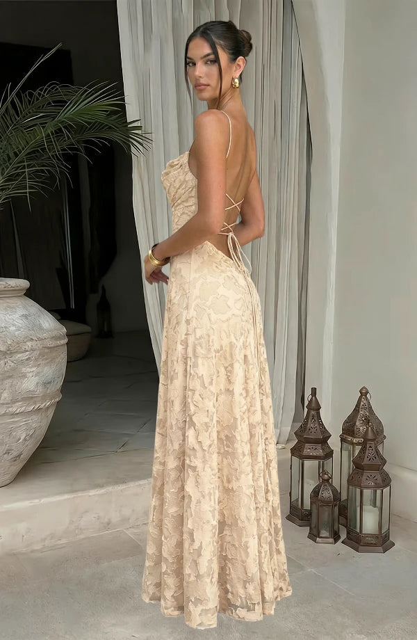 LORVENES sexy flowy evening dress with elegant drape, featuring a fitted bodice and flowing skirt for formal occasions.