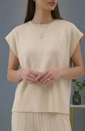 Koreanischer schicker Temperament-Pullover mit Rundhalsausschnitt und weiten Fledermausärmeln + Freizeithose mit hoher Taille und weitem Bein im Anzug