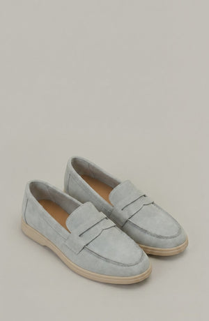 LORVENE Parisian Luxe Loafers in black leather, featuring classic slip-on design and stylish stitching detail.