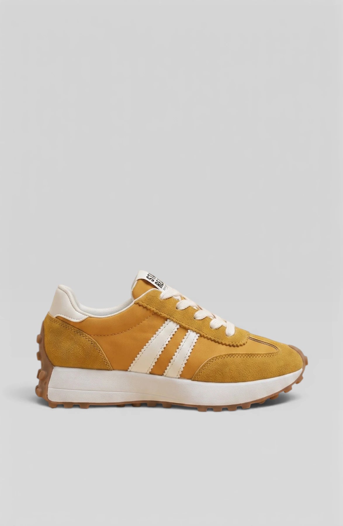 LORVENES Chunky Platform Sneakers in white with thick soles and stylish design, perfect for casual and trendy outfits