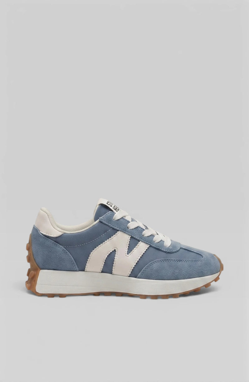 LORVENES Chunky Platform Sneakers in white with thick soles and stylish design, displayed on a clean background